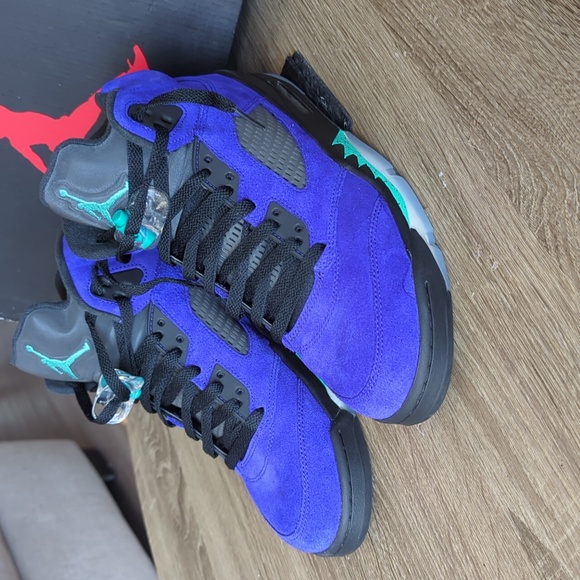 jordan alt grape